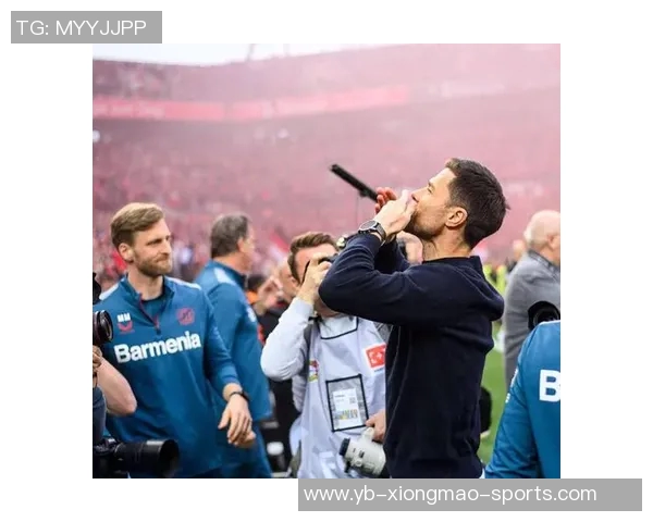 阿隆索执掌勒沃库森三周年回顾三冠荣耀与德甲不败传奇